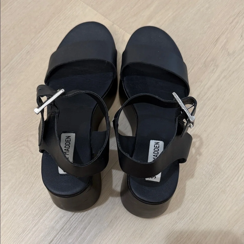 Steve Madden Black Platform Sandals - Picture 2 of 7